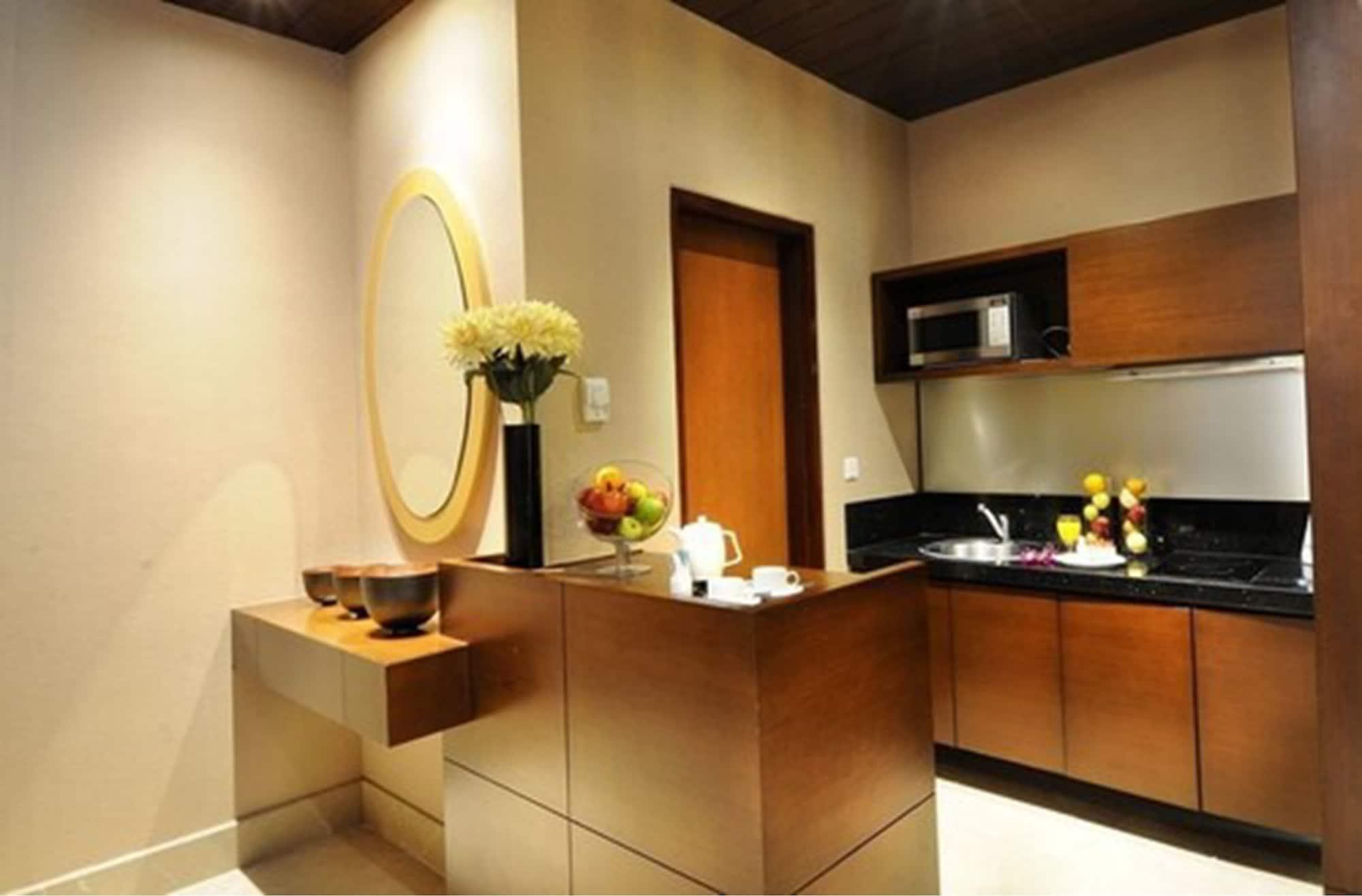 Hotel The Luxton Bandung Esterno foto