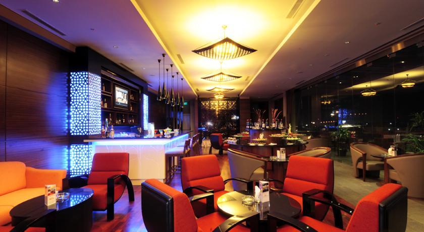 Hotel The Luxton Bandung Esterno foto