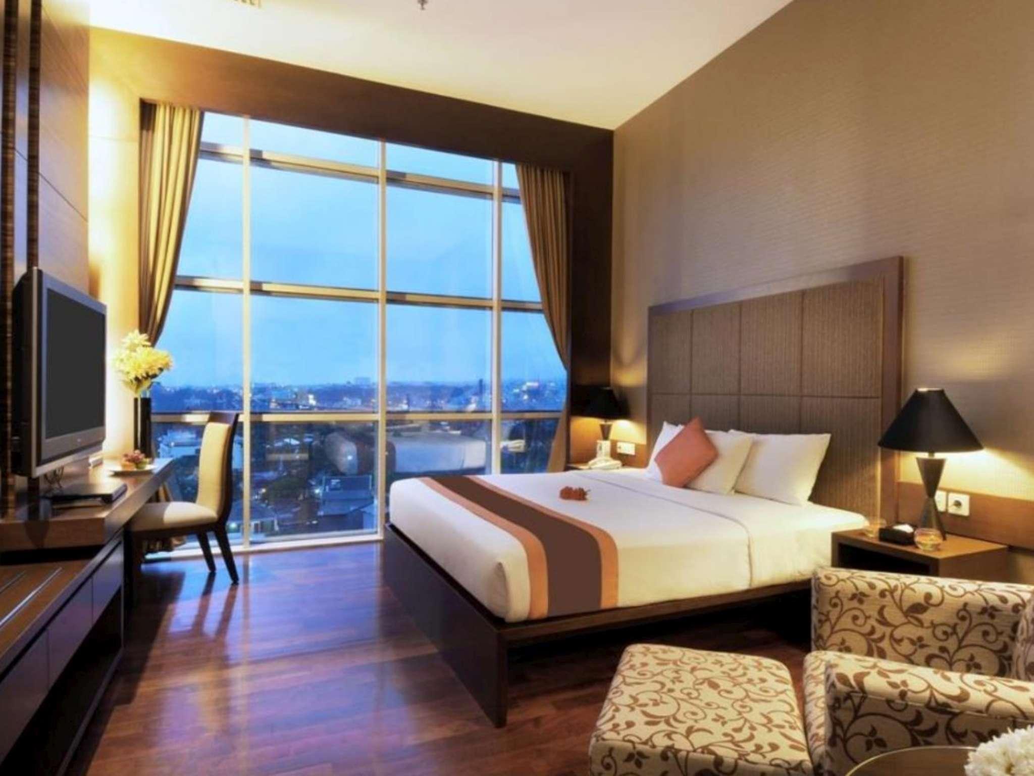 Hotel The Luxton Bandung Esterno foto