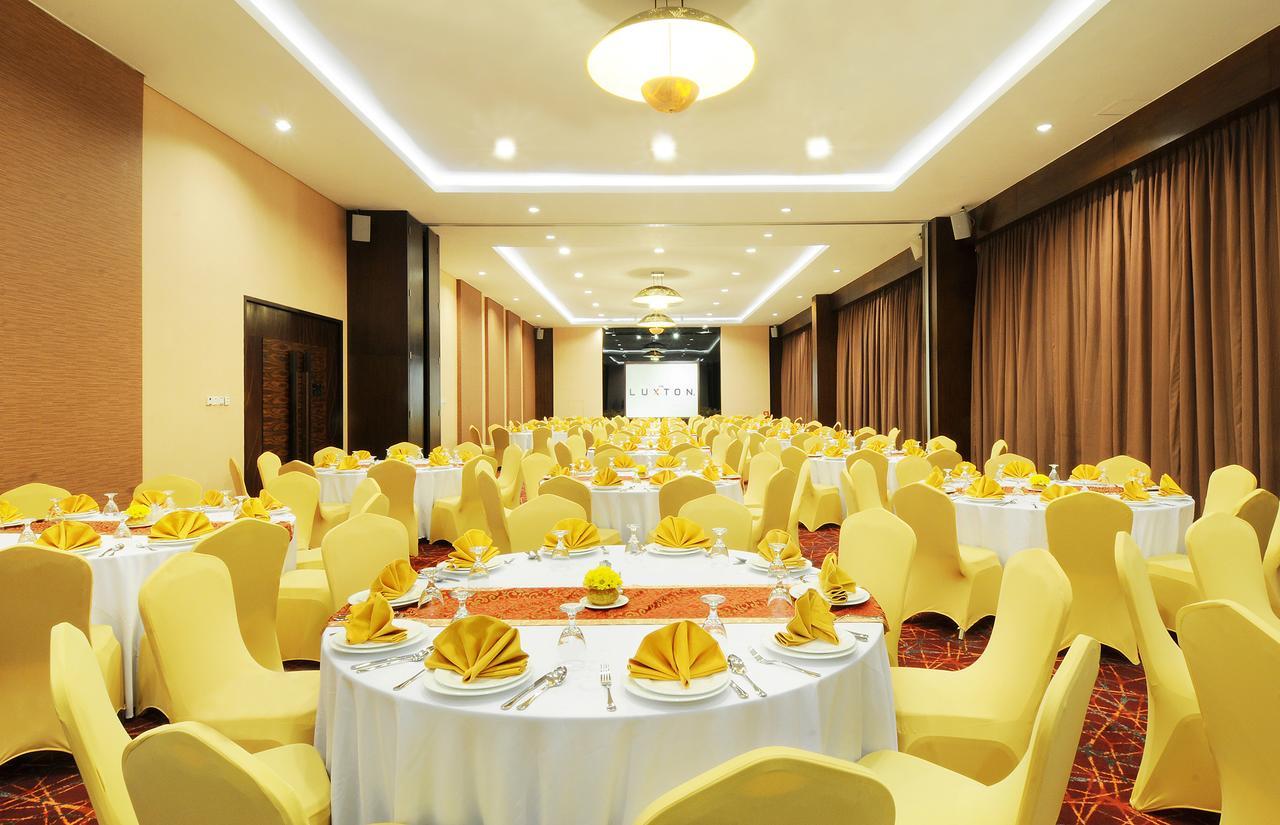 Hotel The Luxton Bandung Esterno foto