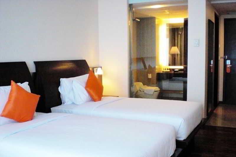 Hotel The Luxton Bandung Esterno foto